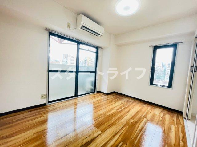 大阪市東淀川区東中島１丁目の賃貸マンションの居間・リビング