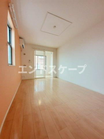 Ｒｏｌｌｉｎｓ　ＰａｒｋⅡの居間・リビング|高崎、前橋のお部屋探しはエンドスケープまで！お客様の理想お聞かせ下さい♪