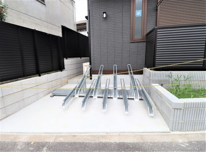 D-PRECIOUS高野台の駐車場