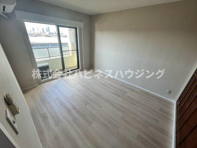 リアライズ柏Ⅰの洋室