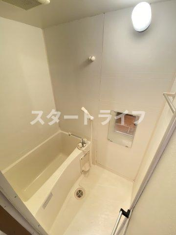 大阪市淀川区木川東１丁目の賃貸マンションの浴室