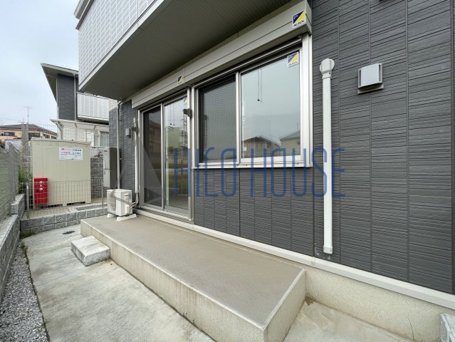 プレミアムリコス　弐号館の庭