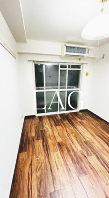 【居間・リビング】 | 日興パレセゾン中野 | 洋室のお部屋です。
