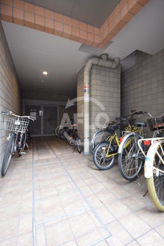 コンフォートレジデンス御堂筋本町のその他共用部分|コンフォートレジデンス御堂筋本町　駐輪場
