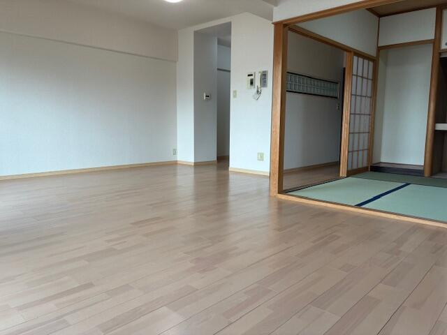 中古マンション）宝マンション一宮の居間・リビング