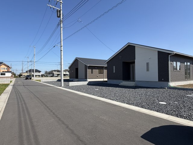【前面道路含む現地写真】 | 加須市北下新井第6　新築戸建　全5棟　2号棟 | 10/11撮影
