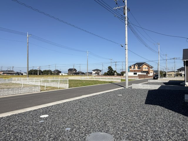【前面道路含む現地写真】 | 加須市北下新井第6　新築戸建　全5棟　2号棟 | 10/11撮影
