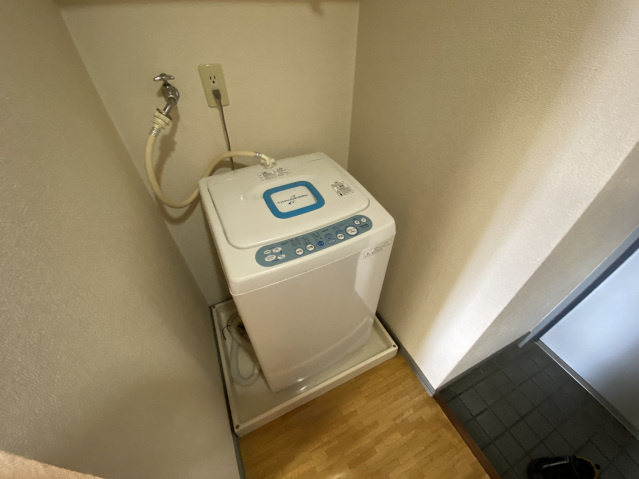 コーポ西縮景園の設備|室内洗濯機置場