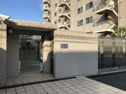 T's garden北柏１号棟特典：仲介手数料が無料です!!のエントランス|清潔なエントランスです
