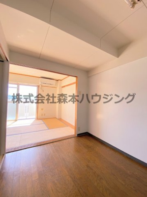 【居間・リビング】 | 　ビレッジハウス春日Ⅰ　1号棟 | 使い勝手のいいキッチンスペースです