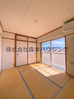 【和室】 | 　ビレッジハウス春日Ⅰ　1号棟 | 畳の上でゆっくりとくつろげる和室です