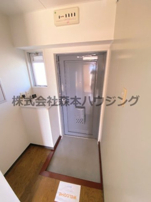 【玄関】 | 　ビレッジハウス春日Ⅰ　1号棟 | ゆったりとした玄関です
