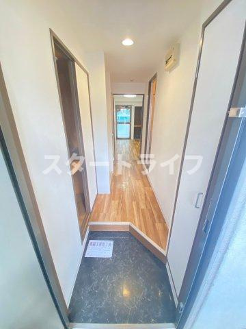 大阪市東淀川区東中島２丁目の賃貸マンションの玄関