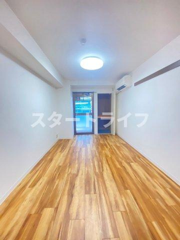 大阪市東淀川区東中島２丁目の賃貸マンションの居間・リビング