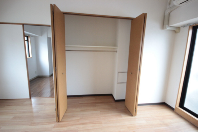 グラディール堺町の収納|クロゼット