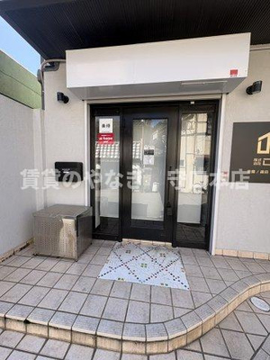 【エントランス】 | 守口市桜町1階テナント