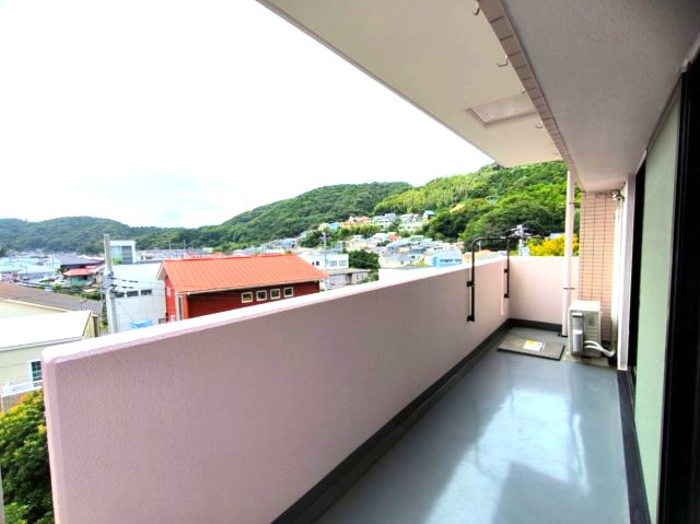 「藤和ガーデンハウス葉山」4階　ペット可の展望|山々を臨む