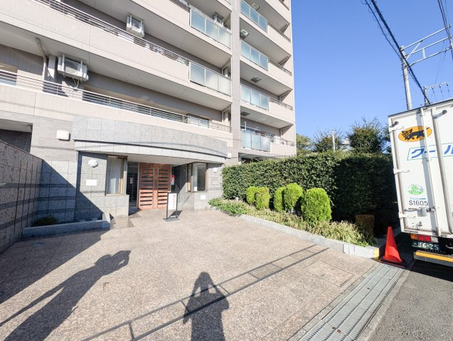 レクセルプラザ河辺の外観|【City Living】◆駅前の利便性を日常に◆
駅や商業施設が身近にそろう住環境。移動や買い物にかかる時間を抑え、日々の暮らしを効率よく楽しめる立地です。