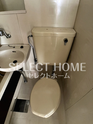 【トイレ】 | キャッスル康生 | コンパクトで使いやすいトイレです