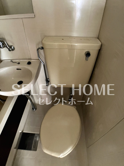 【トイレ】 | キャッスル康生 | コンパクトで使いやすいトイレです