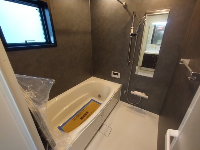 塩屋町４丁目　新築戸建の浴室