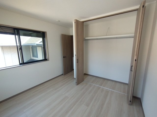 塩屋町４丁目　新築戸建の洋室