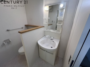 トイレ横に洗面台付き！