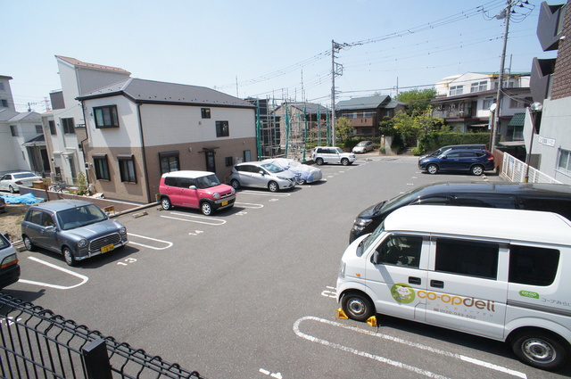 Ｍｉｌｌｅ　Ｇｒａｃｅの駐車場