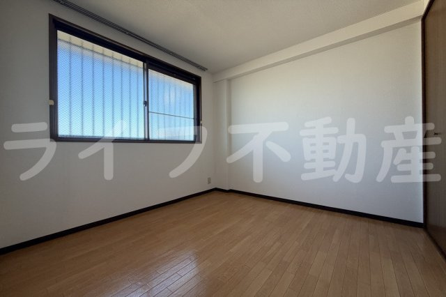 パストラル横小路の内装|明るい室内です