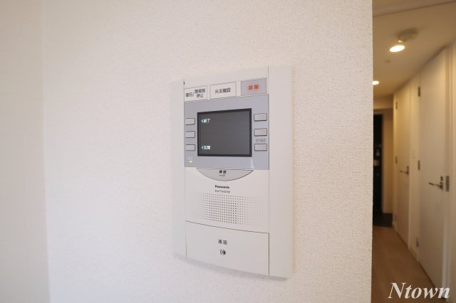 【セキュリティ】 | プレサンス新栄リベラ | モニター付きインターホンです