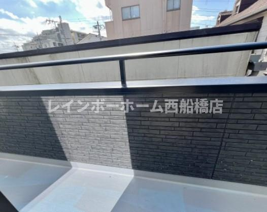 アットリラ八千代台東のバルコニー