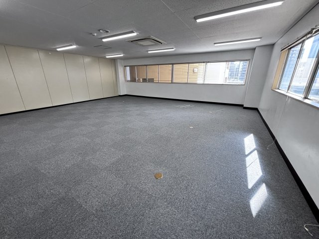 リアライズ谷町ビルの内装