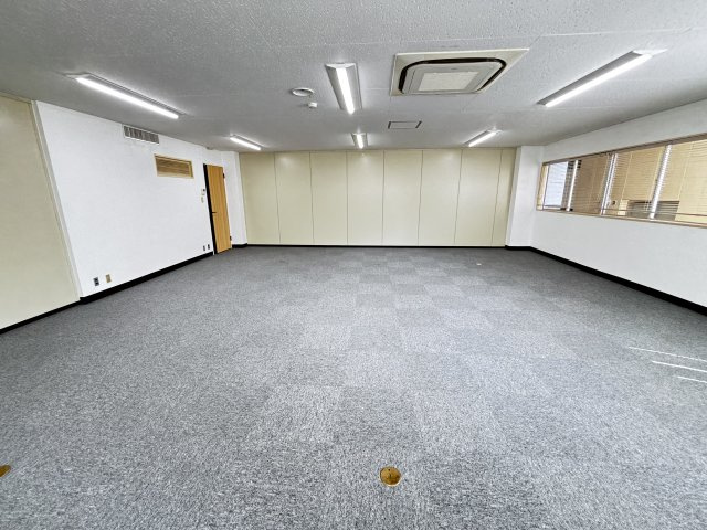 リアライズ谷町ビルの内装