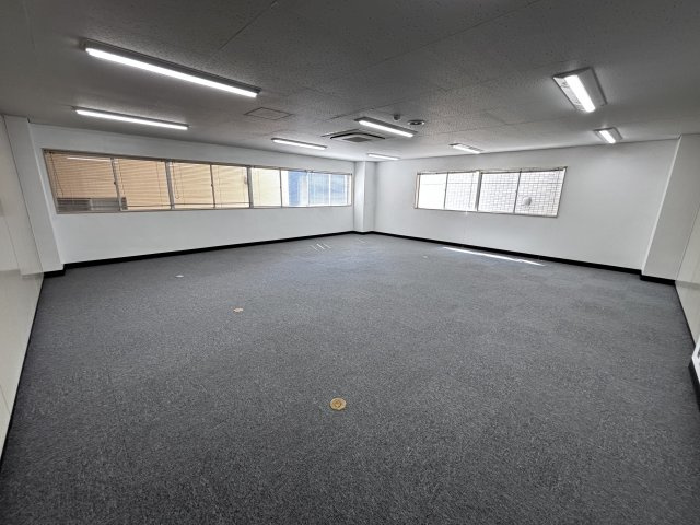 リアライズ谷町ビルの内装
