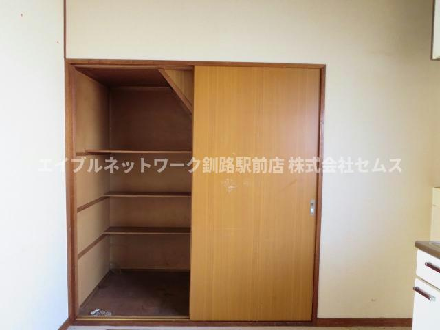春採5-11-32貸家の収納