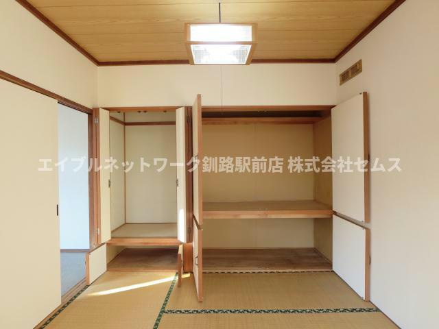 春採5-11-32貸家の収納