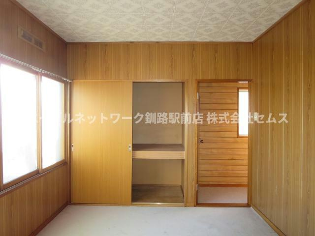 春採5-11-32貸家の収納