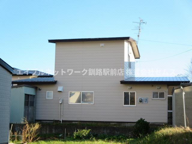 春採5-11-32貸家の外観