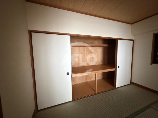 シャトー南船場の収納|シャトー南船場　押し入れ