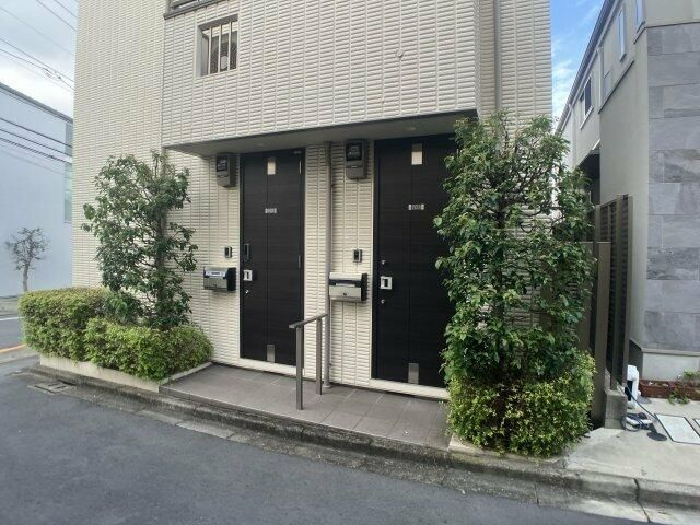 ＢＡＵＳ　目黒のエントランス