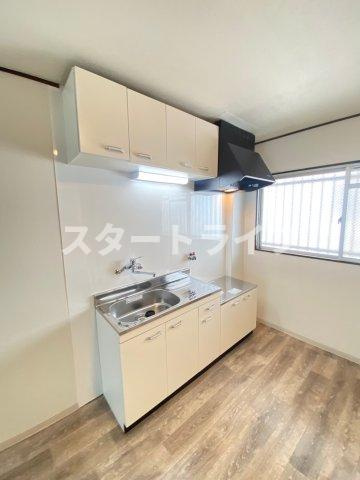 大阪市淀川区木川東２丁目のアパートのキッチン