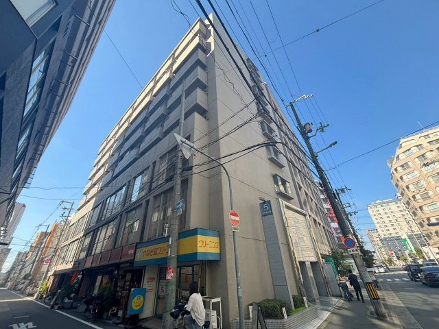 チサンマンション第5新大阪の外観