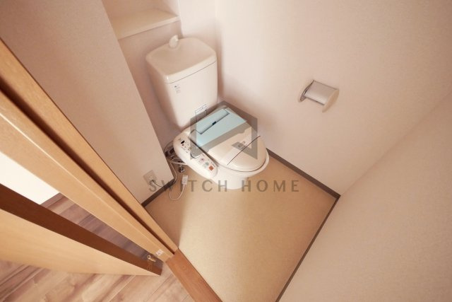 【トイレ】 | シャトルウエスト | トイレです