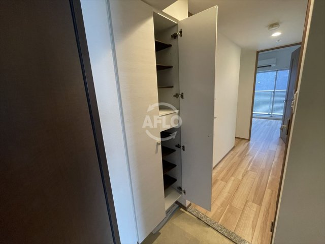 W-STYLE大阪谷町の玄関|W-STYLE大阪谷町　シューズボックス