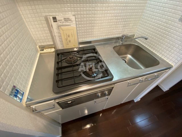 サムティ北浜大手通のキッチン|サムティ北浜大手通　2口ガスシステムキッチン