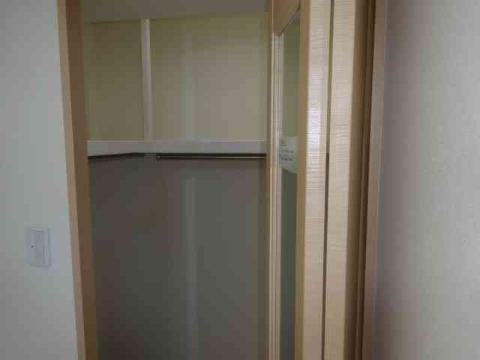 プランドール千種の収納|鏡付ＷＣＬ