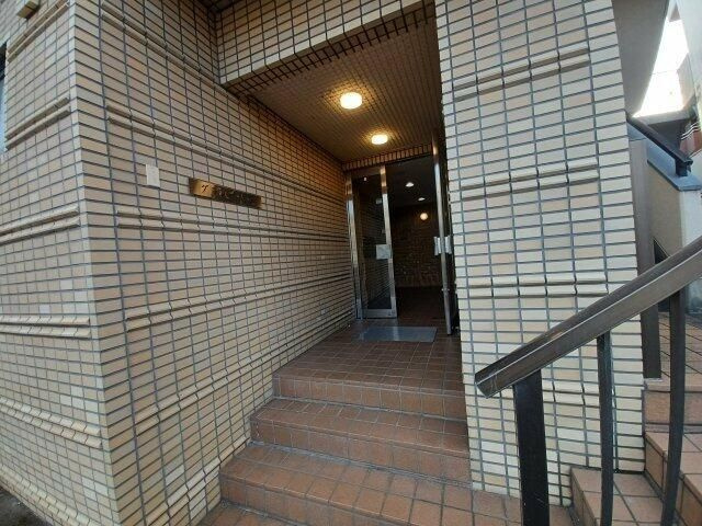 グランパ池上のエントランス