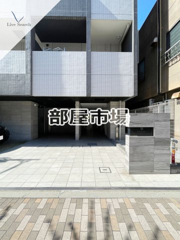 プレセダンヒルズ三ノ輪のエントランス