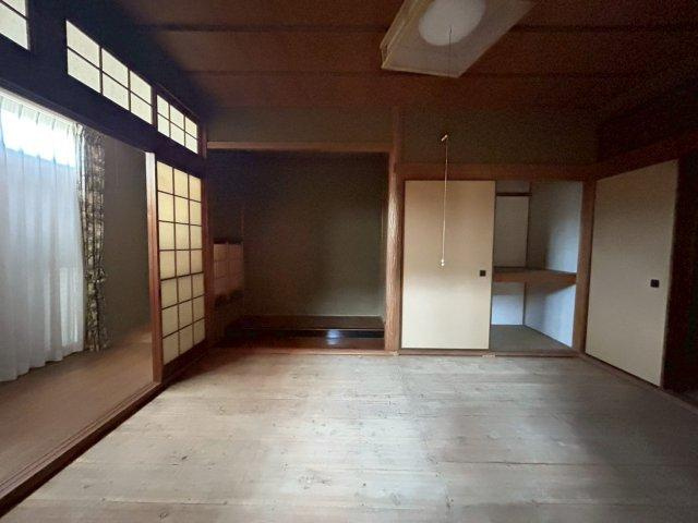 小野市天神町　戸建の収納