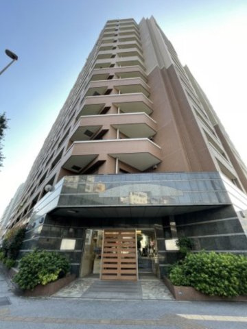 クレストフォルム上野グランステージの外観